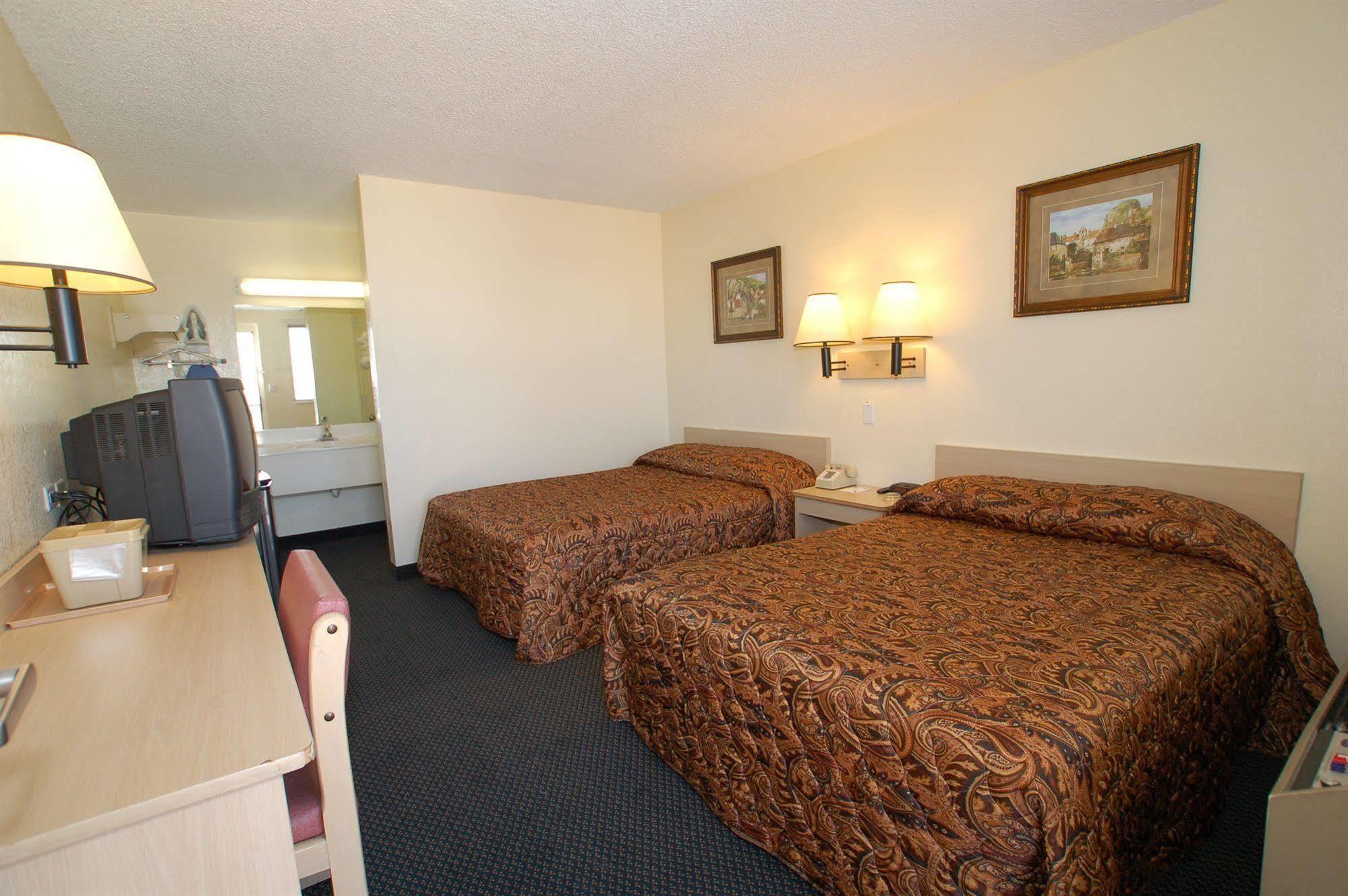 Rodeway Inn Pueblo Exterior foto